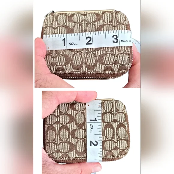 Coach Signature Canvas Triple Pill Box Khaki signature canvas, gold trim VGUC - Picture 6 of 9